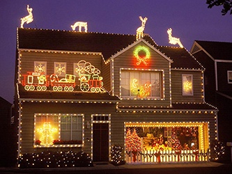 christmas-roof-decoration-4